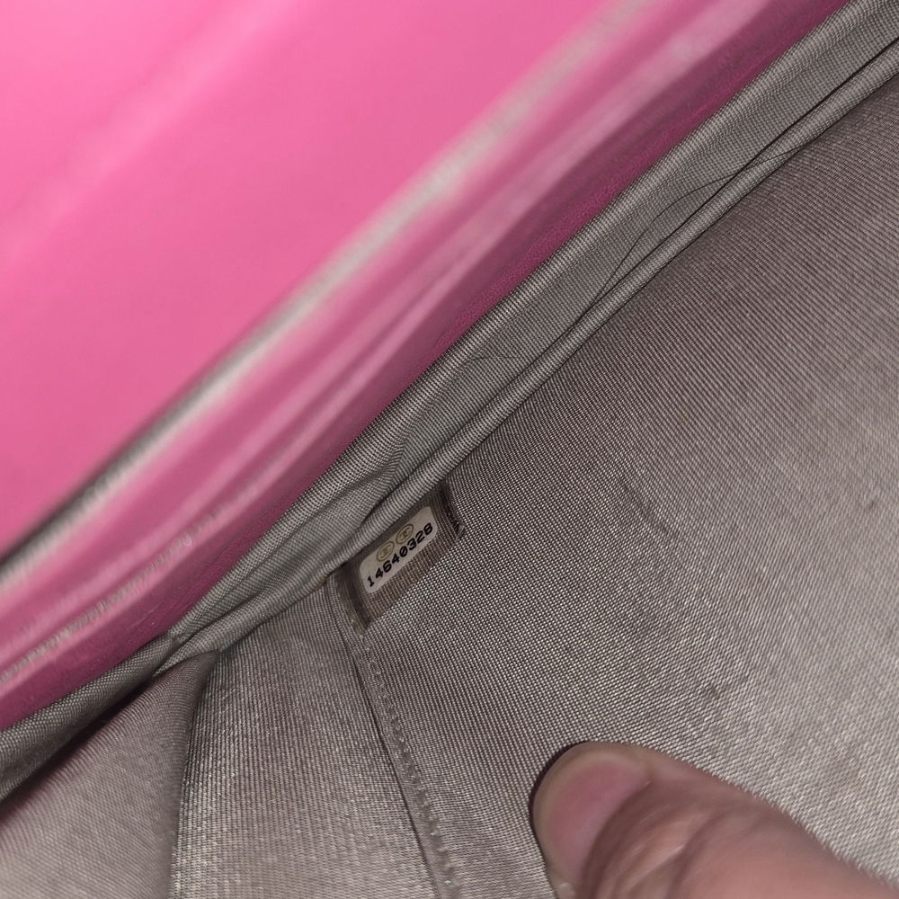 Chanel Patent Pink Wallet On Chain - Picture 12 of 14